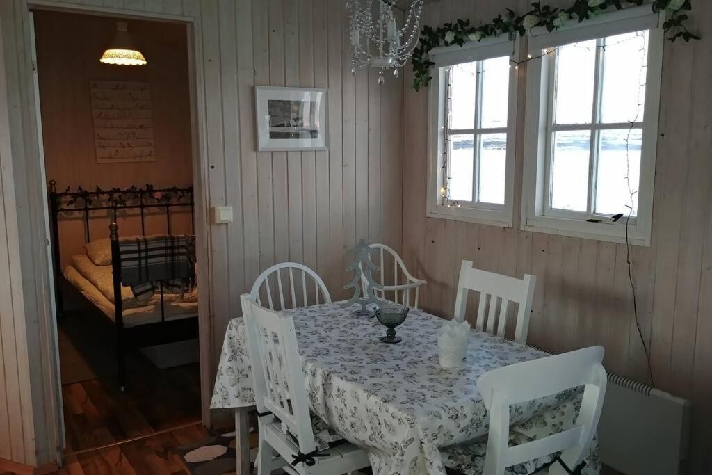 Cosy Cottage-Alfabakki-With Hot Tub Stori-Bakki المظهر الخارجي الصورة